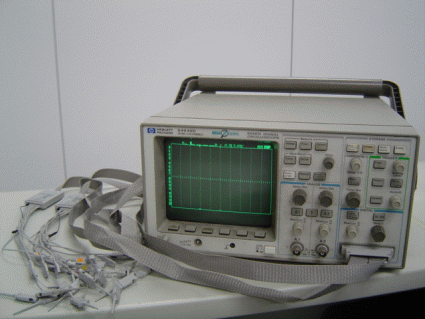 Hewlett-PackardiAgilent Technologiesj 54645D MIXED SIGNAL OSCILLOSCOPE 16`l̃WbNE`lƁA2`l̃IVXR[vB